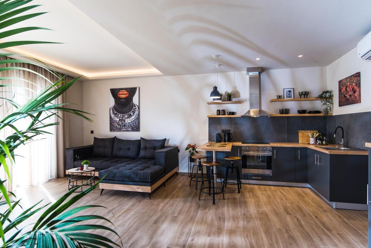Nuovo Luxury Suite Malia Exterior foto