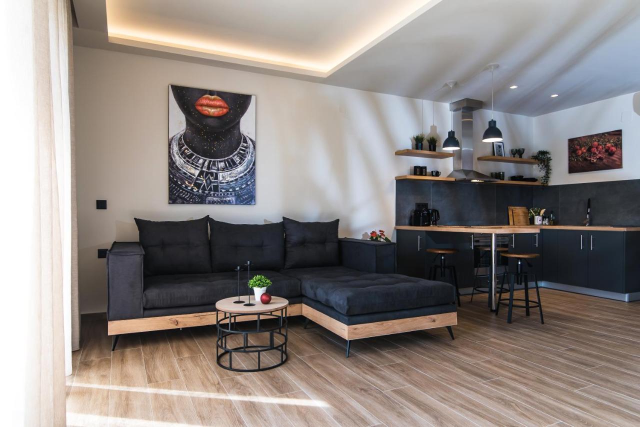 Nuovo Luxury Suite Malia Exterior foto
