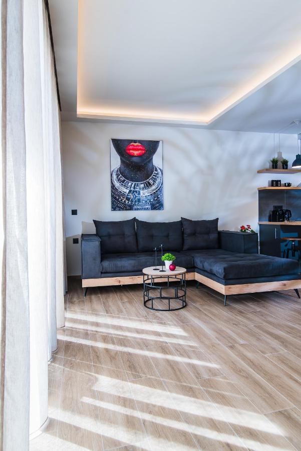 Nuovo Luxury Suite Malia Exterior foto